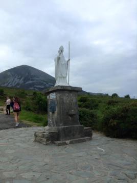 Click for stunning views of Croagh Patrick and Clew Bay in Co. Mayo, Ireland